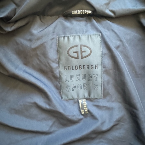 🎿NWT Goldbergh Aura Puffer Women’s Ski Jacket Metallic Silver w/ Black Star 🌟 - Picture 9 of 10